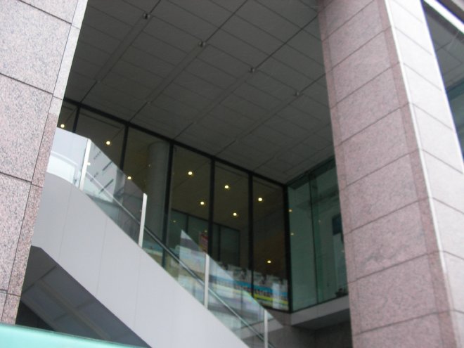 センチュリー豊田ビルの2階方面を撮影した写真